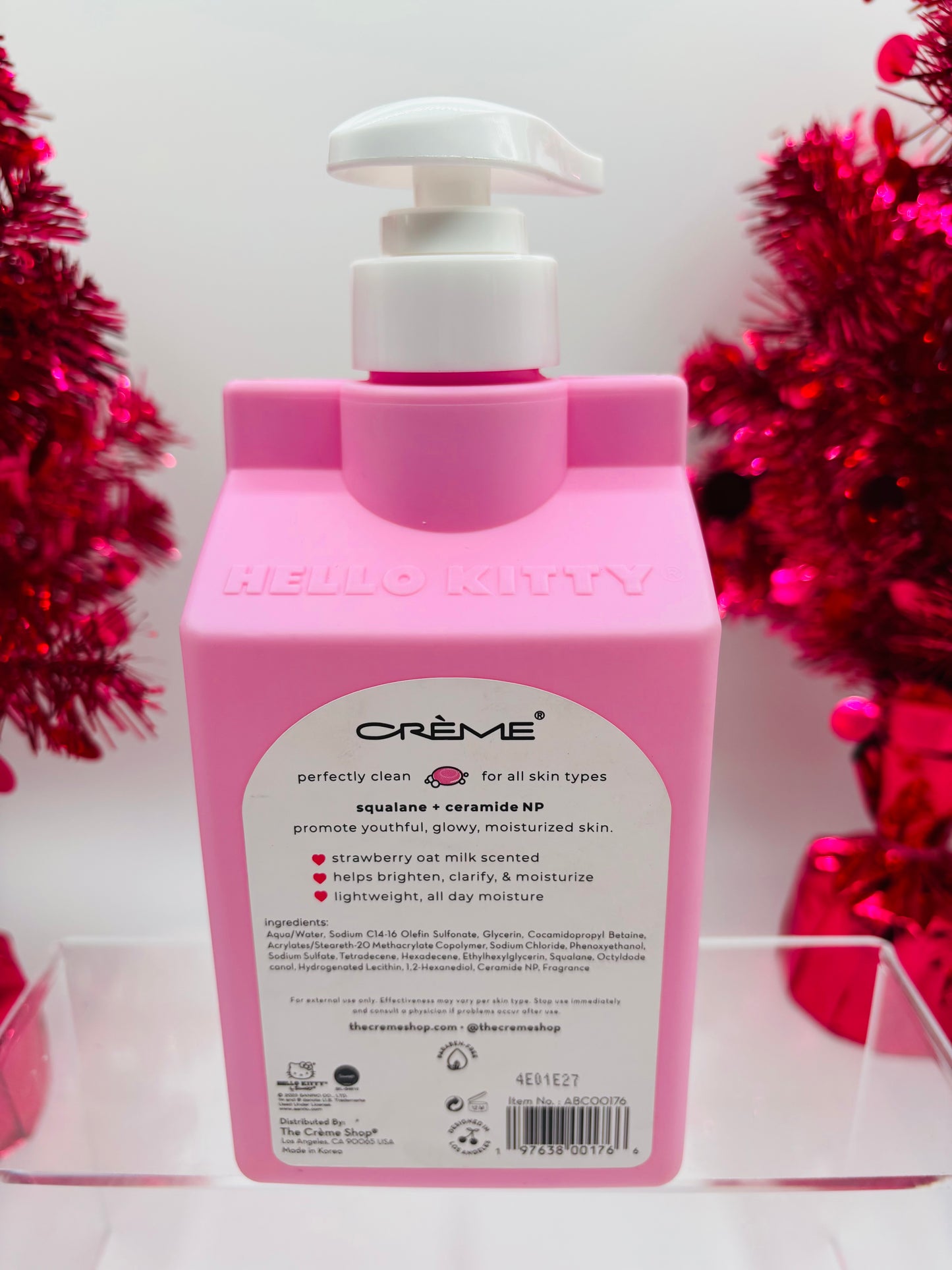 Body Cleanser Hello Kitty Strawberry Oatmilk