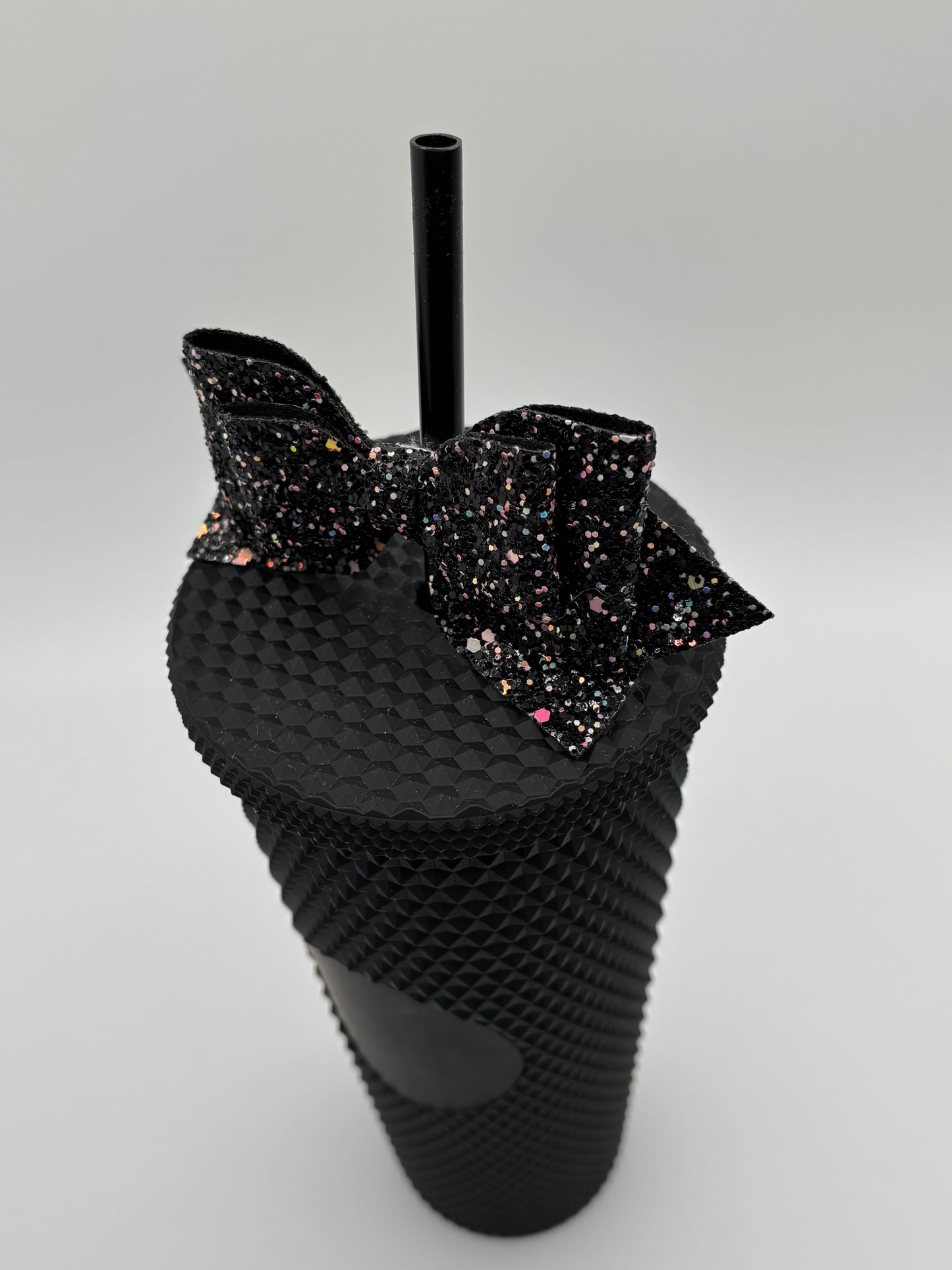 Trending Reusable 24oz Plastic Tumbler with straw and bow Black