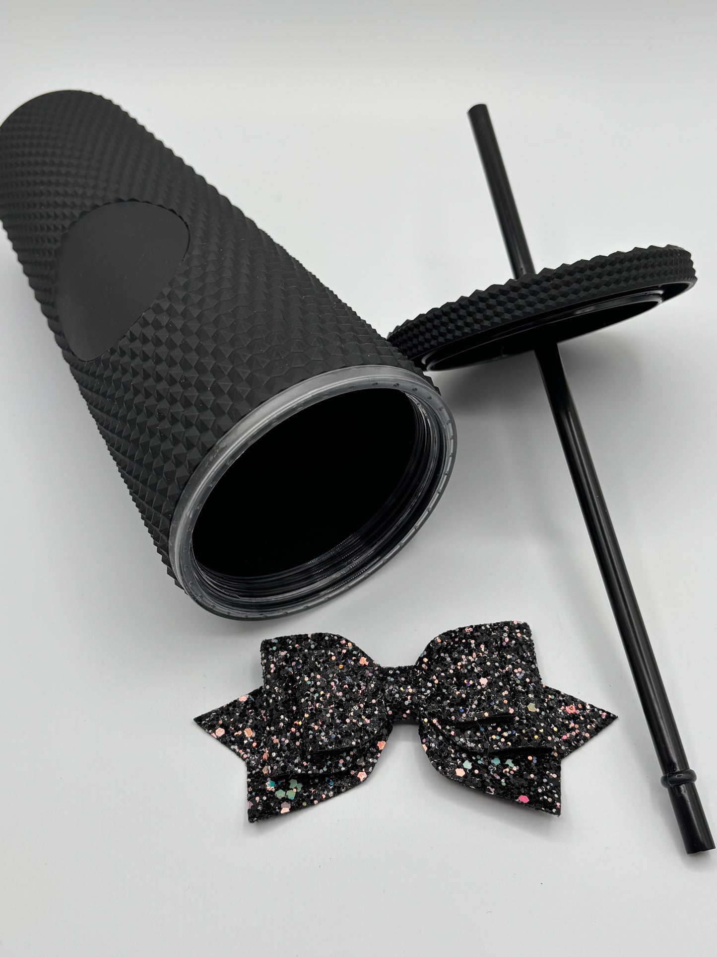 Trending Reusable 24oz Plastic Tumbler with straw and bow Black